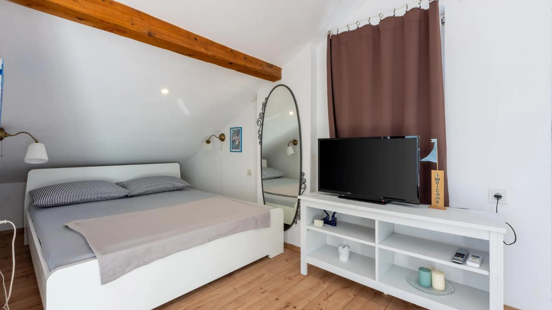 Apartmani Zoricic Novi Vinodolski 0*,  Croatia